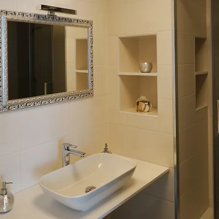 מלון Liberty ג'נובה