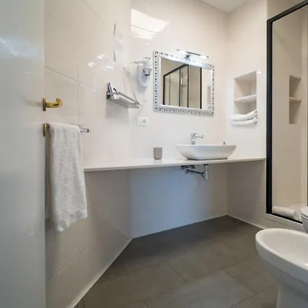Liberty Hotel 3*